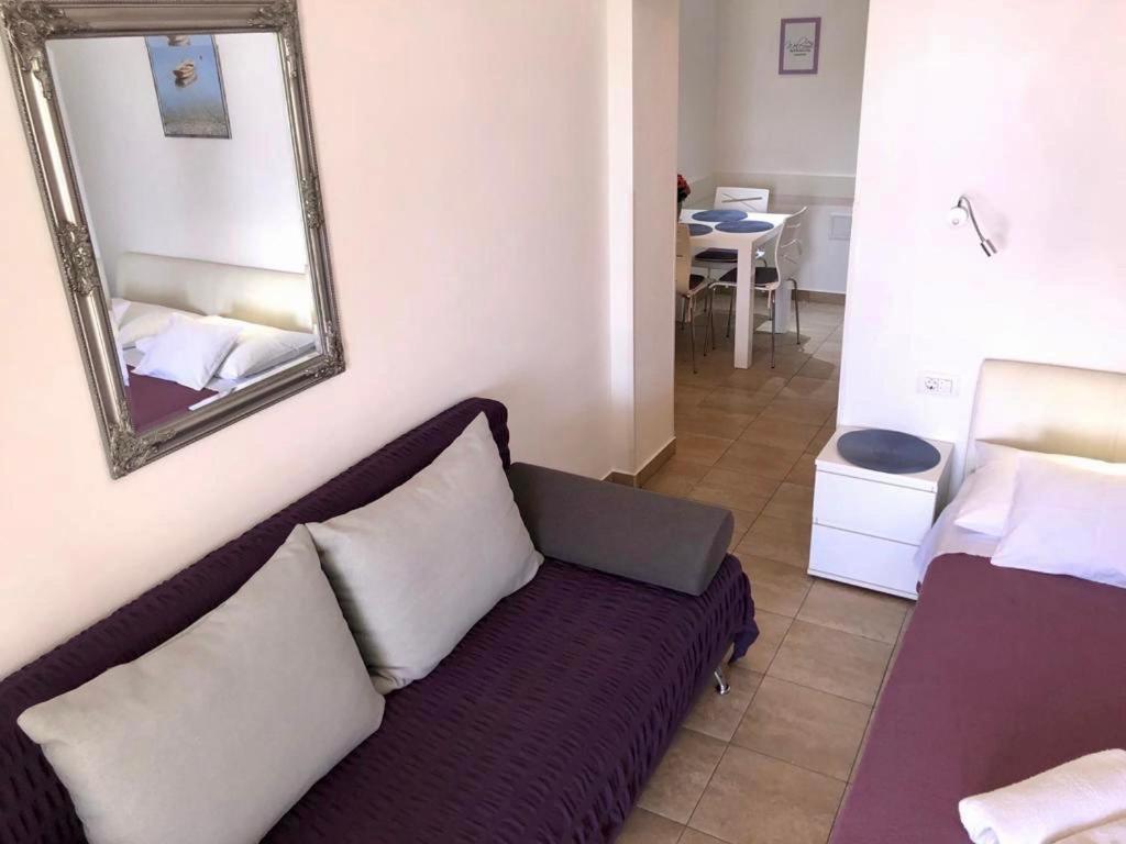 Apartmani “Kresimir” Омиш Экстерьер фото