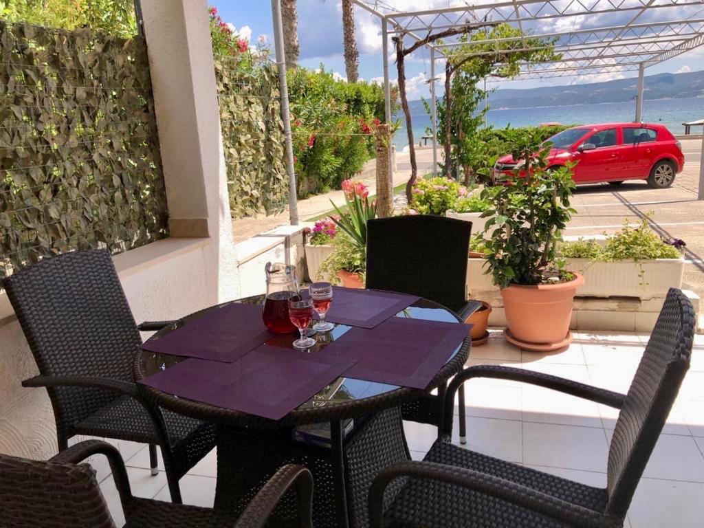 Apartmani “Kresimir” Омиш Экстерьер фото