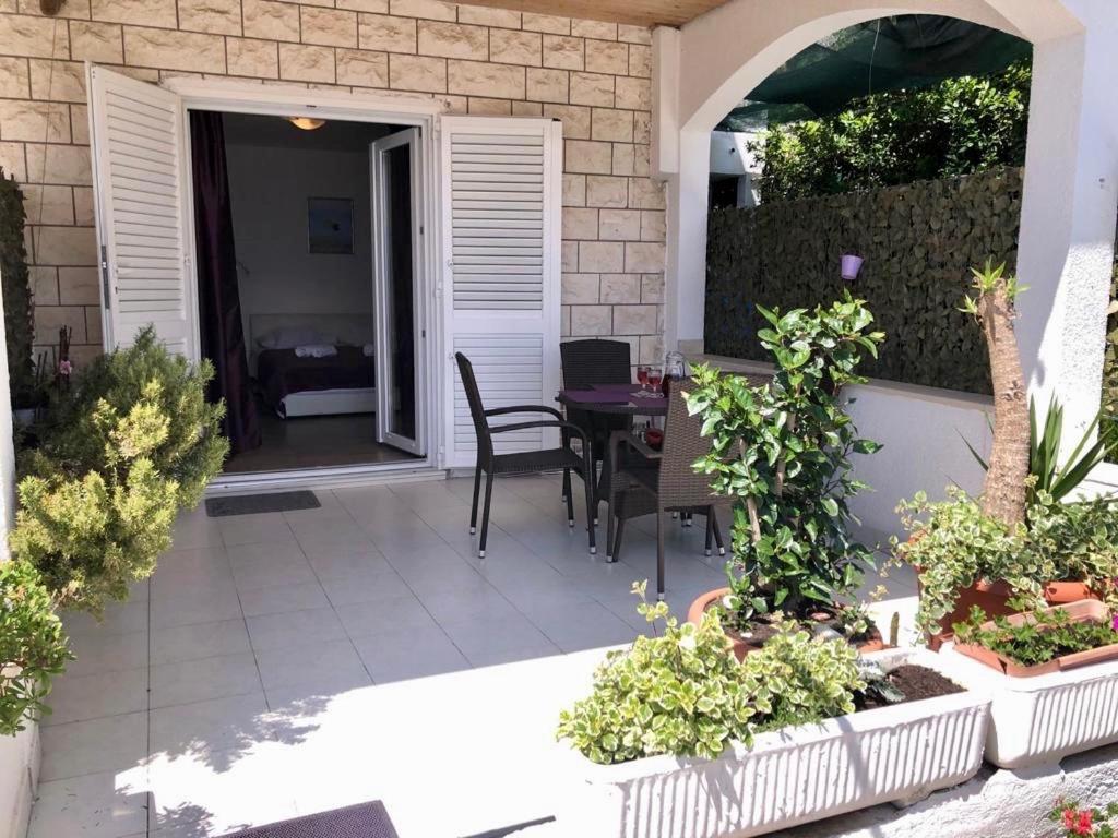 Apartmani “Kresimir” Омиш Экстерьер фото