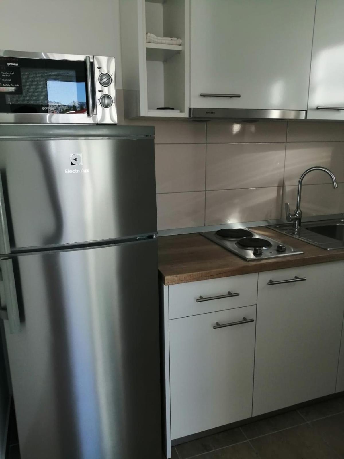Apartmani “Kresimir” Омиш Экстерьер фото