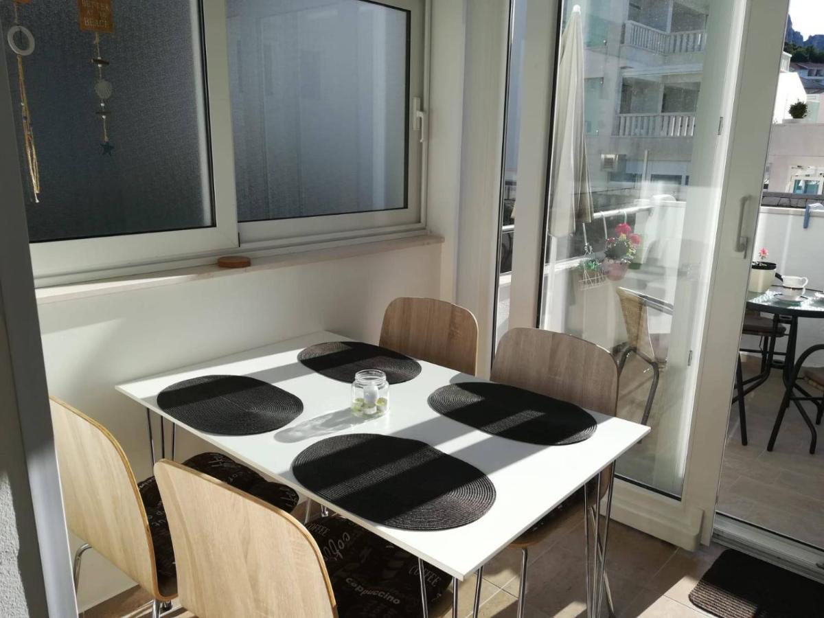 Apartmani “Kresimir” Омиш Экстерьер фото
