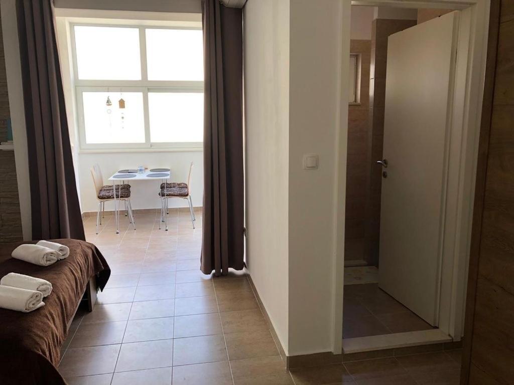 Apartmani “Kresimir” Омиш Экстерьер фото