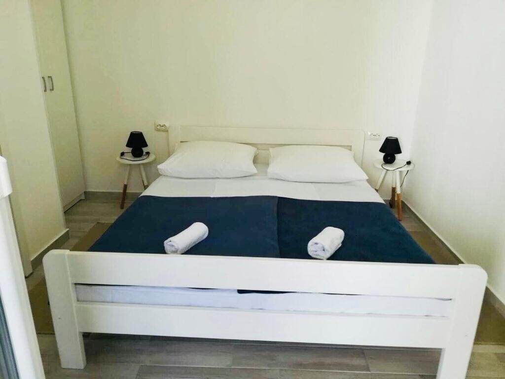 Apartmani “Kresimir” Омиш Экстерьер фото