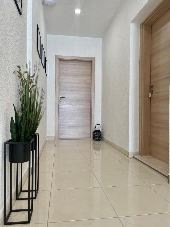 Apartmani “Kresimir” Омиш Экстерьер фото